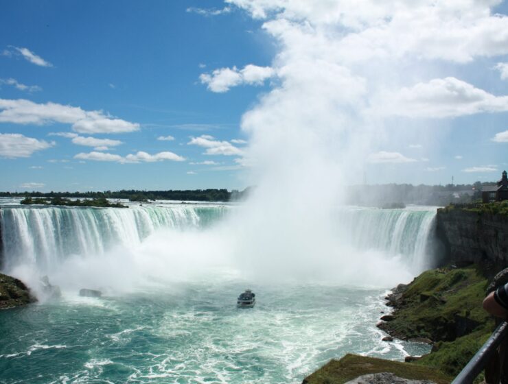 Family-friendly travel itineraries in Canada