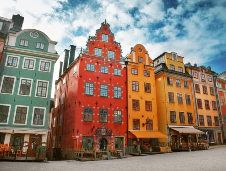 travel destinations with colorful old towns