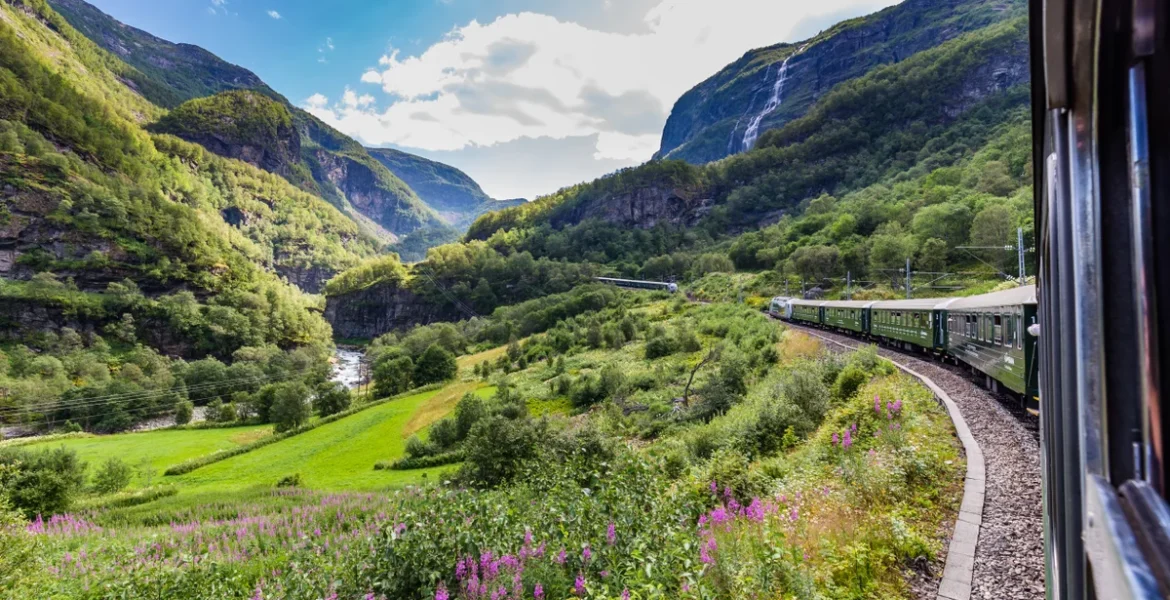 travel destinations with scenic train journeys