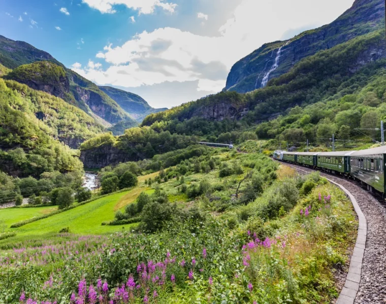 travel destinations with scenic train journeys