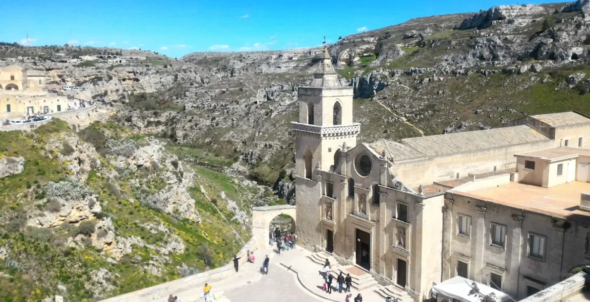 hidden gems to explore in Italy beyond Rome