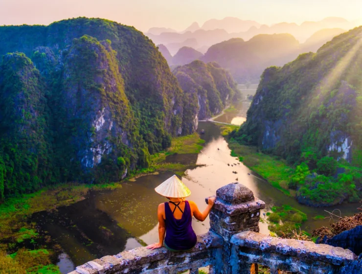 how to travel full time and work remotely