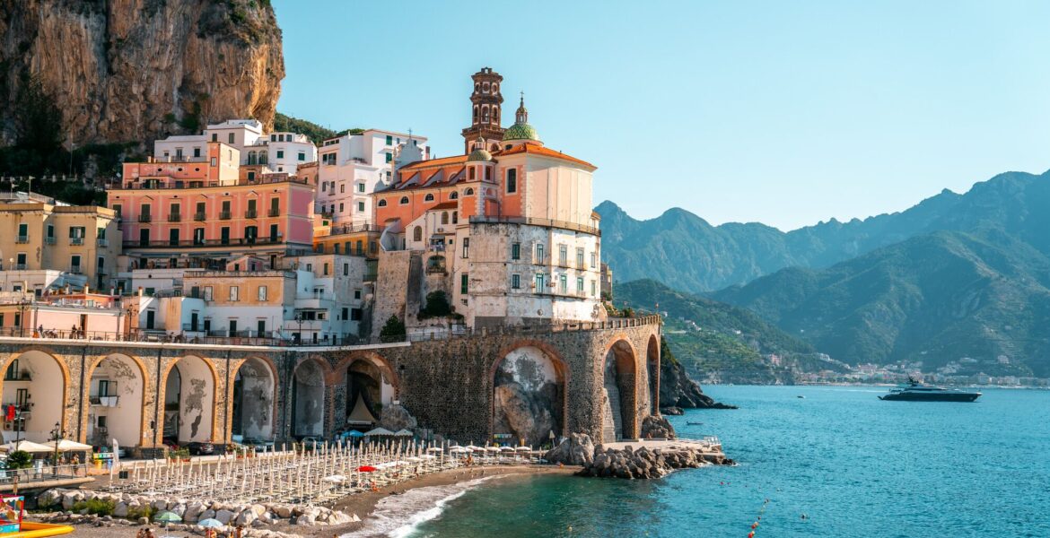 Travel itineraries for 7 days in Italy