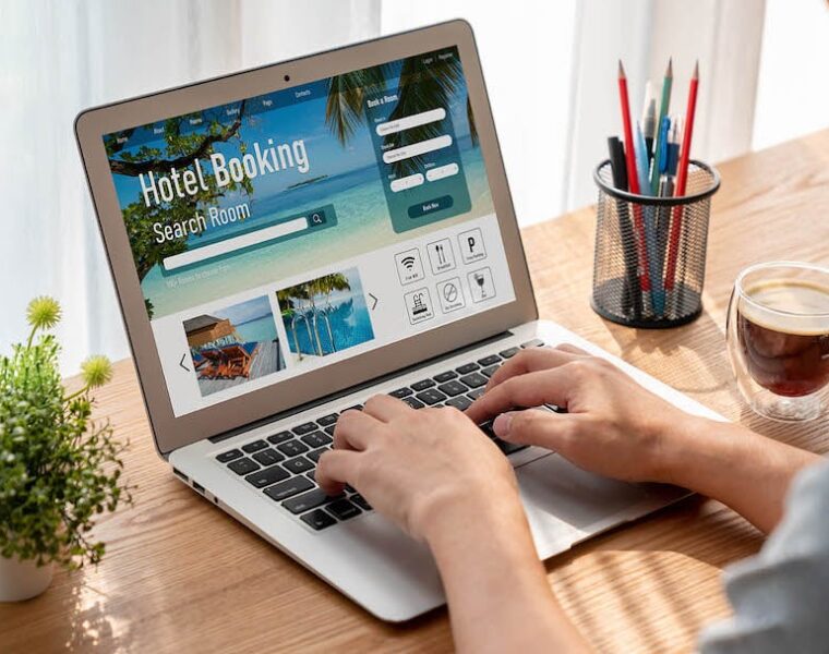 how to book affordable hotels for vacation trips