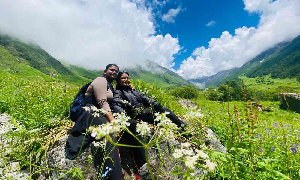 best travel safety tips for solo female travelers