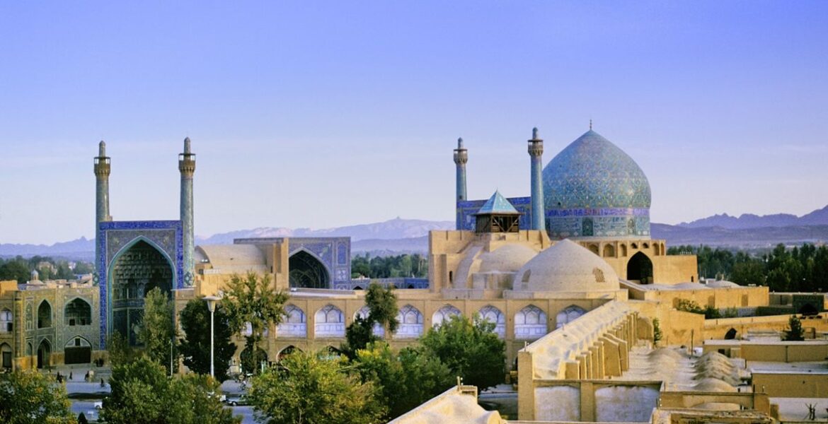 best historical places to visit in iran for tourists