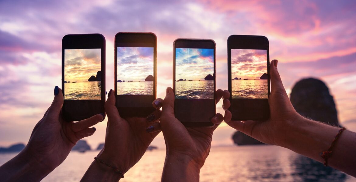 travel photography tips for beginners using smartphone cameras